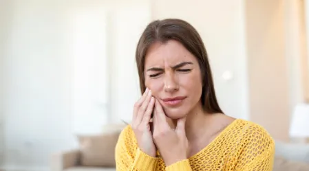 Nyeri saat menggigit setelah implan gigi